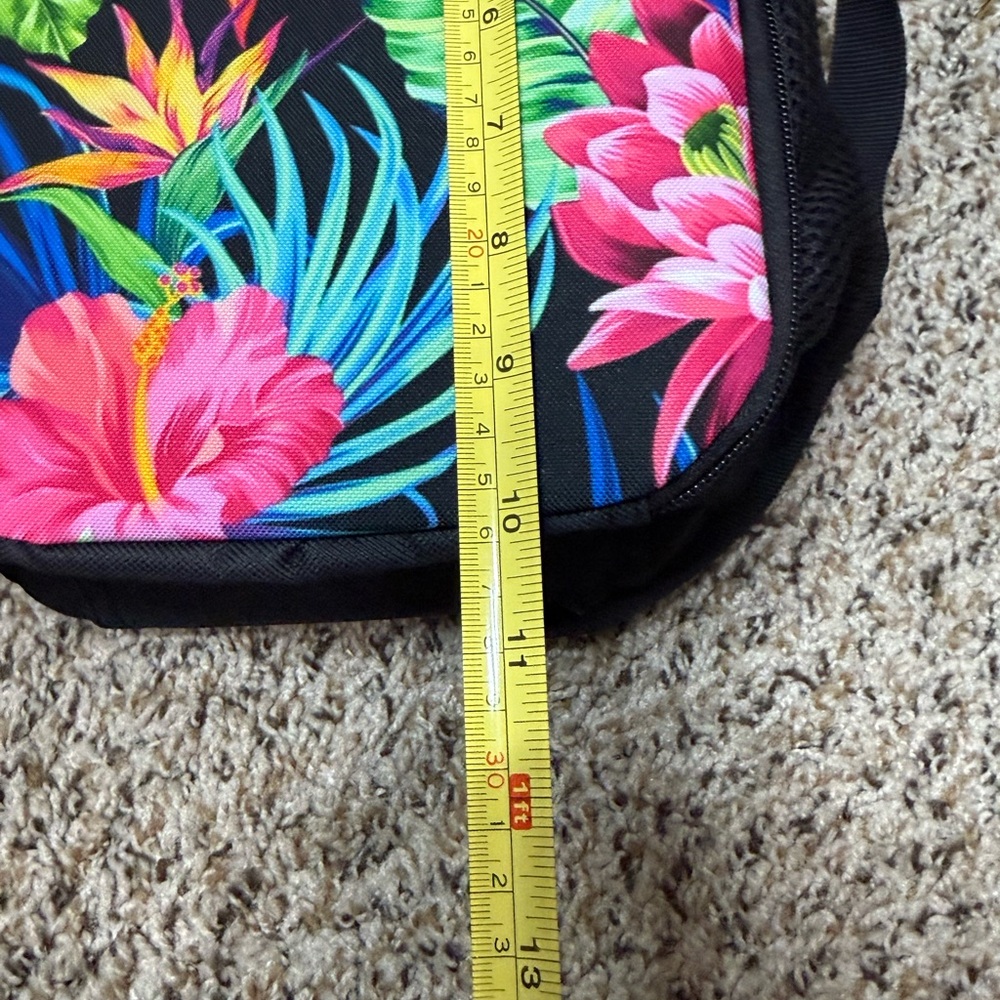 Backpack and Lunchbox Set: Tropical Floral Design - Picture 15 of 16